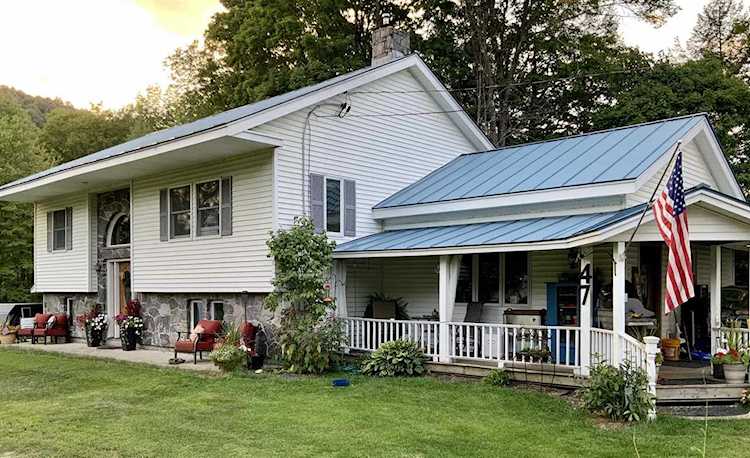 47 Strafford Rd Tunbridge, VT 05077
