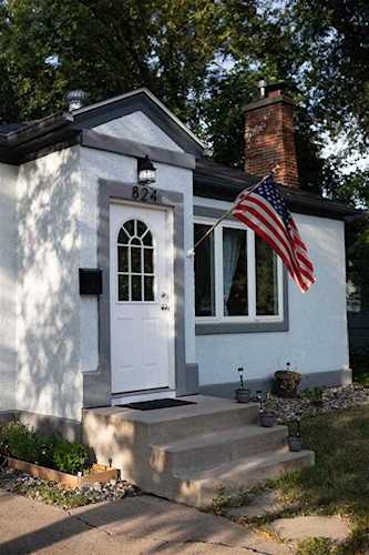 824 NW 3rd Ave Minot, ND 58703