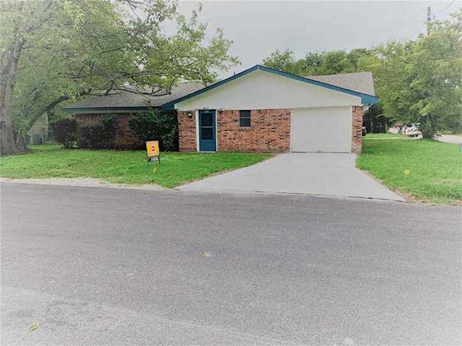 409 Huron Street Cleburne, TX 76031