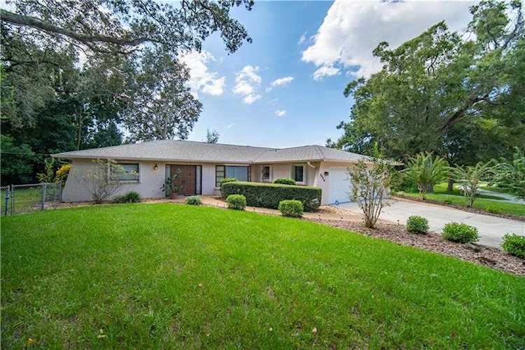 2504 Jamaica St Sarasota, FL 34231