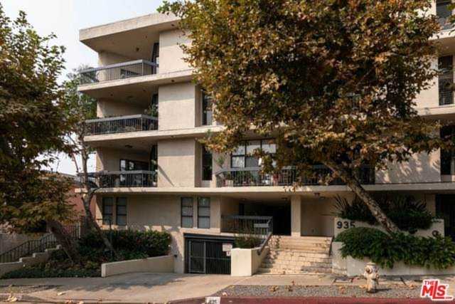 935 Westbourne Drive #303 West Hollywood, CA 90069