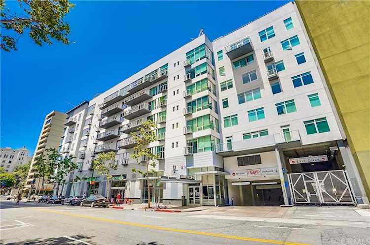 645 W 9th Street #717 Los Angeles, CA 90015