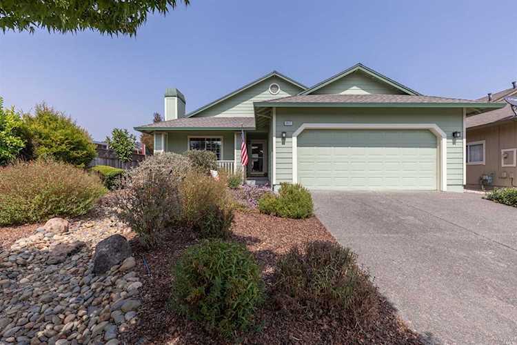 2017 Diego Avenue Santa Rosa, CA 95403
