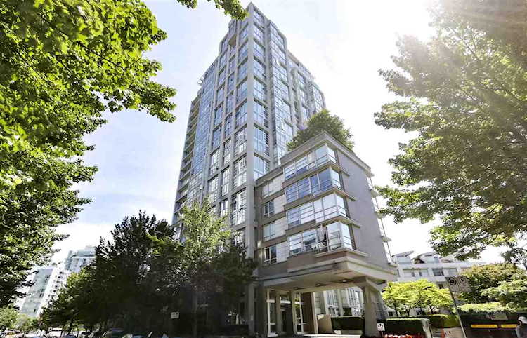 1228 Marinaside Crescent #503 Vancouver, BC V6Z 2W4