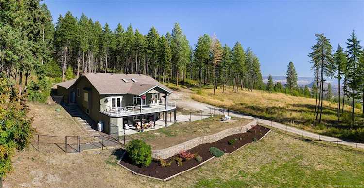 3300-3350 Glenrosa Road West Kelowna, BC V4T1W3