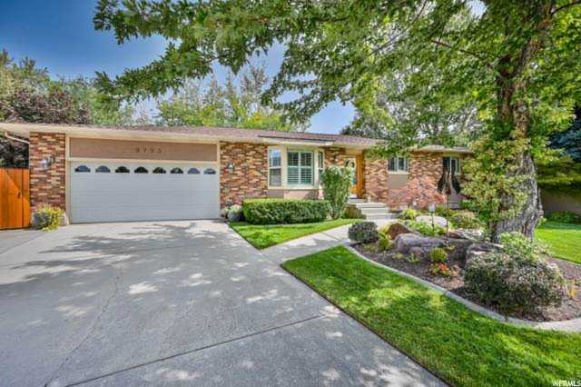 9755 S Sitzmark Dr Sandy, UT 84092