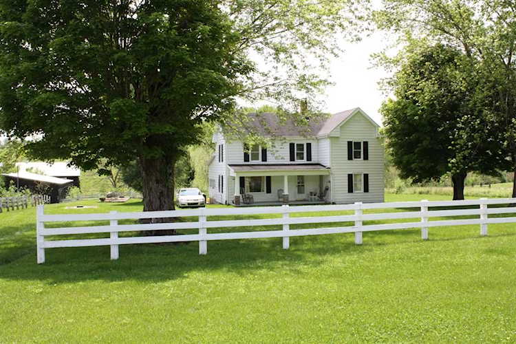 1215 Mule Shed Lane Richmond, KY 40475