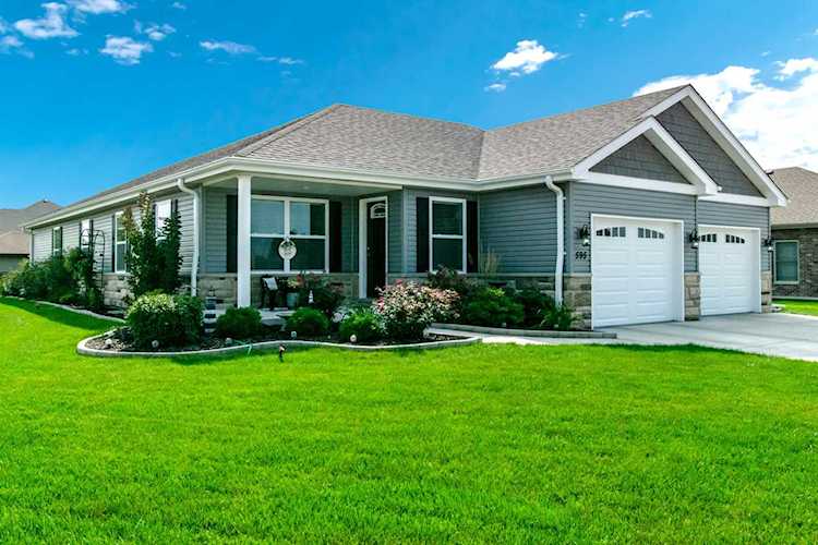595 Eagle Ct Coal City, IL 60416