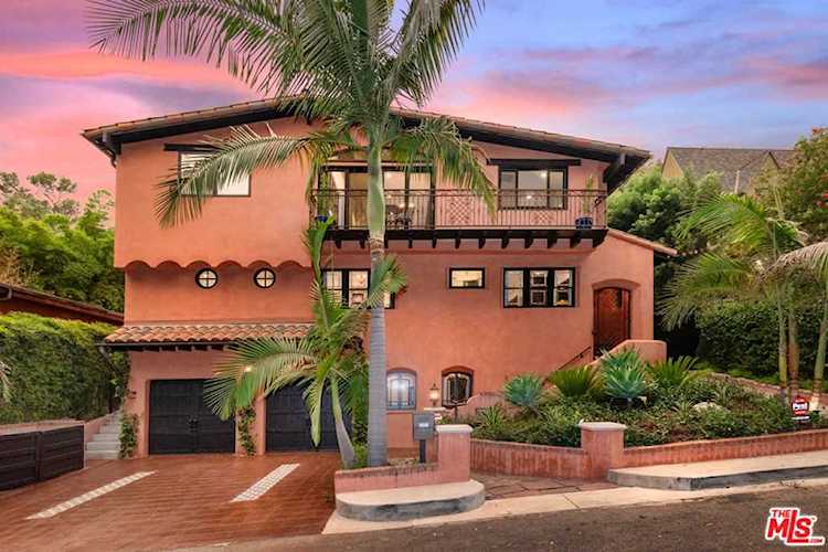 2227 Fern Dell Place Los Angeles, CA 90068