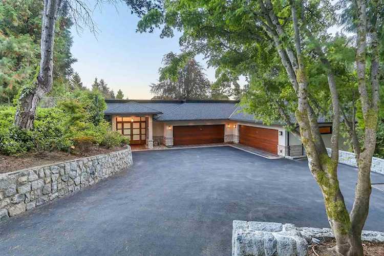 1243 Chartwell Place West Vancouver, BC V7S 2S2