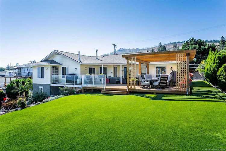 2844 Lower Glenrosa Road West Kelowna, BC V4T1C8