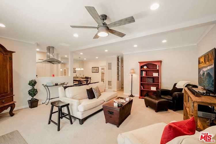 2021 California Avenue #9 Santa Monica, CA 90403