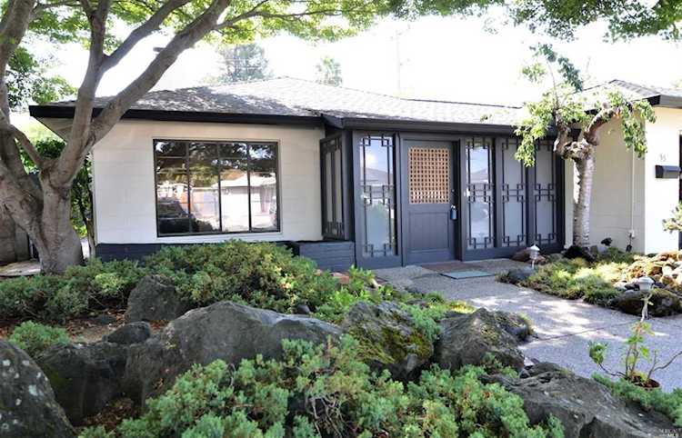55 Glenwood Drive Napa, CA 94559