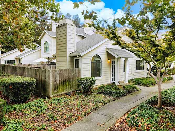 21 Golden Gate Circle Napa, CA 94558