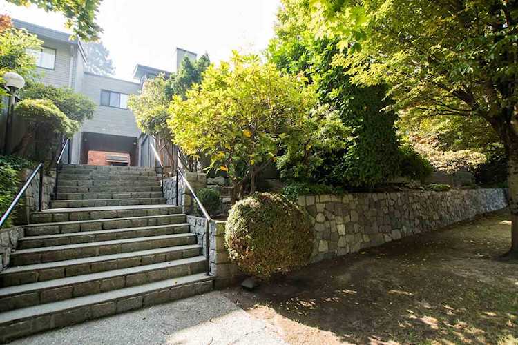 960 W 13th Avenue #16 Vancouver, BC V5Z 1P3