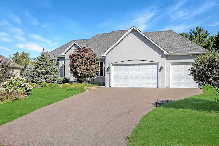 613 Sutcliff Circle Mendota Heights, MN 55118
