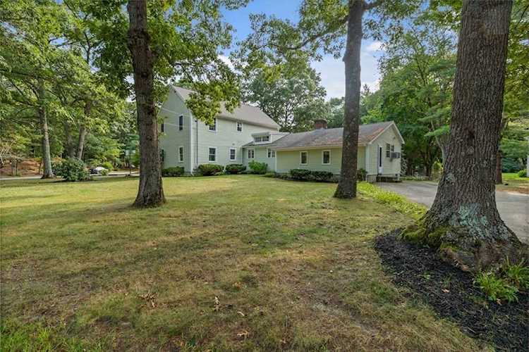 16 Bay Path Lane Norwell, MA 02061