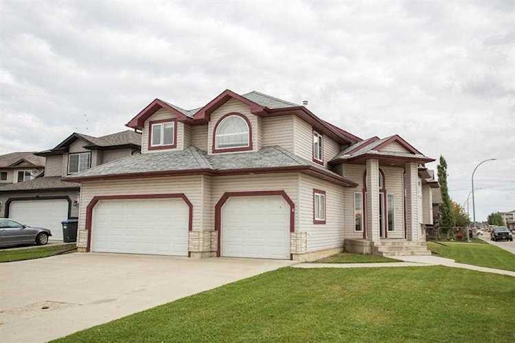1 Hodgstreet Place Sylvan Lake, AB T4S 0C5