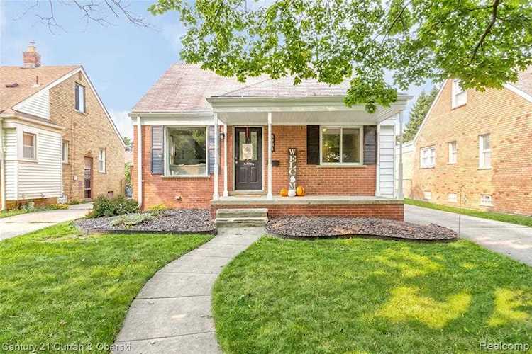 8984 Quandt Ave Allen Park, MI 48101 | MLS 2200076618 Photo 1