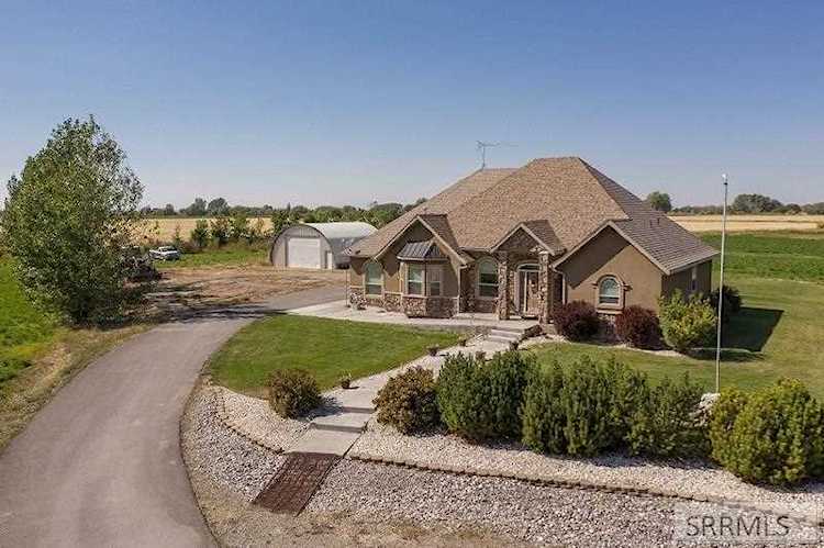 6211 N 55th E Idaho Falls, ID 83401