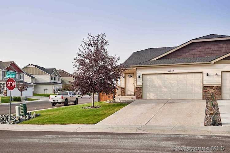6950 Horse Soldier Rd Cheyenne, WY 82001