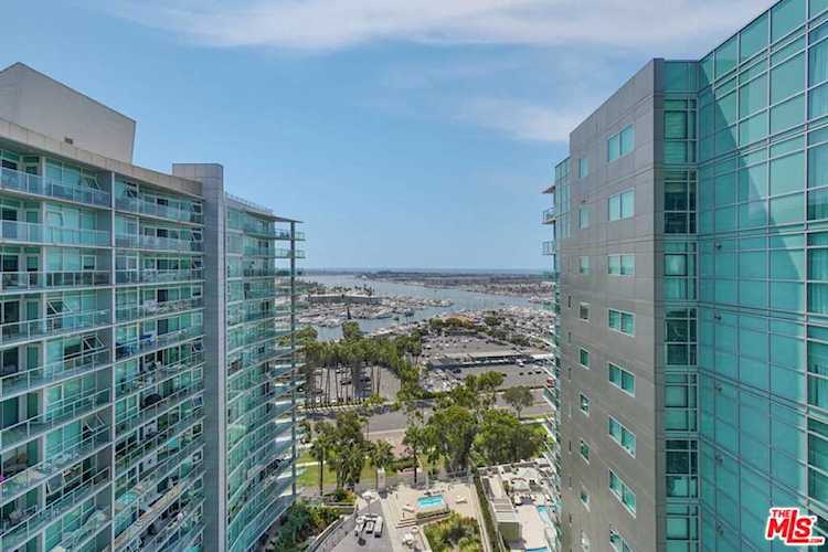 13600 Marina Pointe Drive #1702 Marina Del Rey, CA 90292