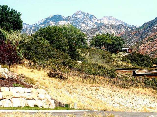 2 E Carriagewood E Cv Sandy, UT 84092