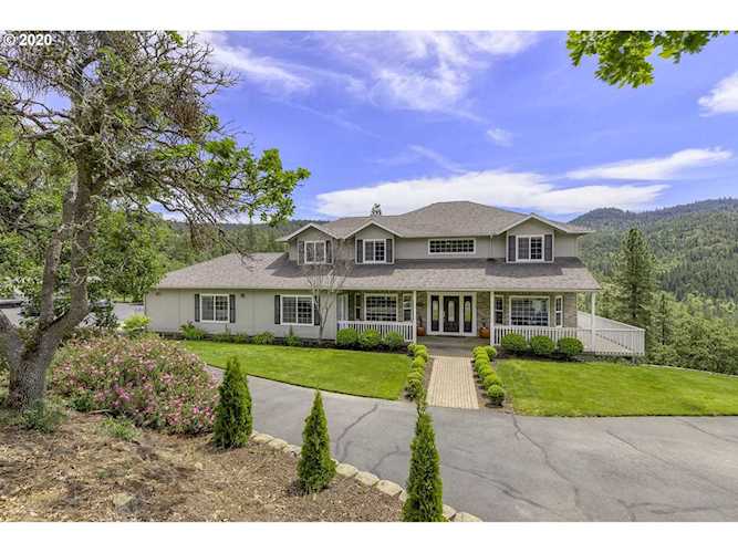 6610 Hillcrest Rd Medford, OR 97504