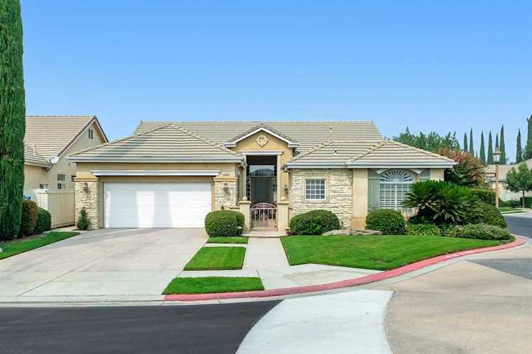 2030 W Via Le Fontane Fresno, CA 93711