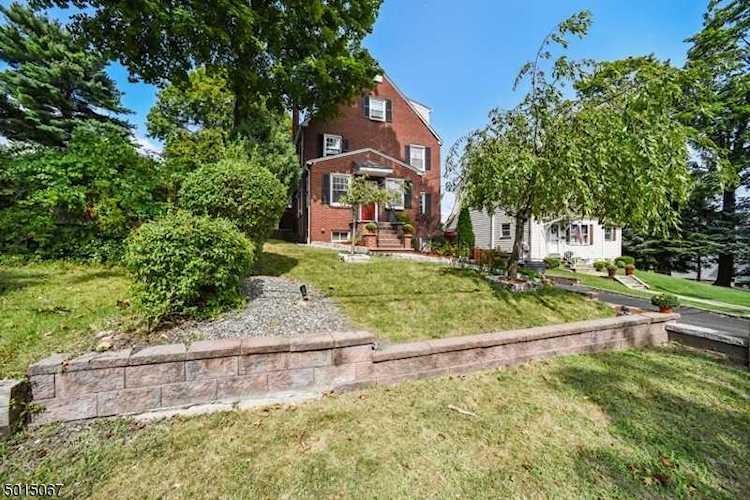 94 Durrell St Verona Twp., NJ 07044