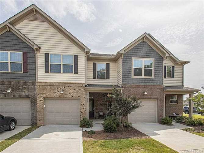 213 Ascot Run Way Fort Mill, SC 29715