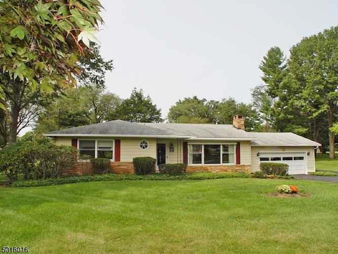 38 Dayton Rd Raritan Twp., NJ 08822