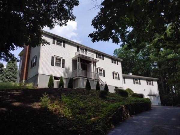 16 Gates Rd Middleton, MA 01949