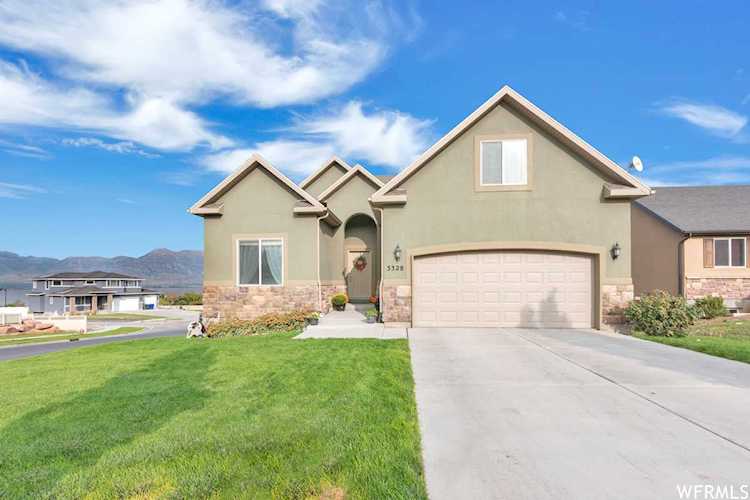 3328 S Hawk Dr Saratoga Springs, UT 84045
