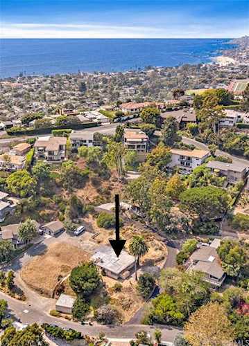 1300 Dunning Drive Laguna Beach, CA 92651