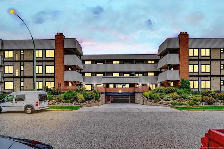 1665 Ufton Court Kelowna, BC V1Y8G7