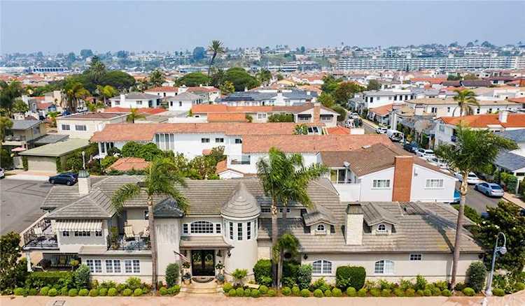 412 Via Lido Soud Newport Beach, CA 92663