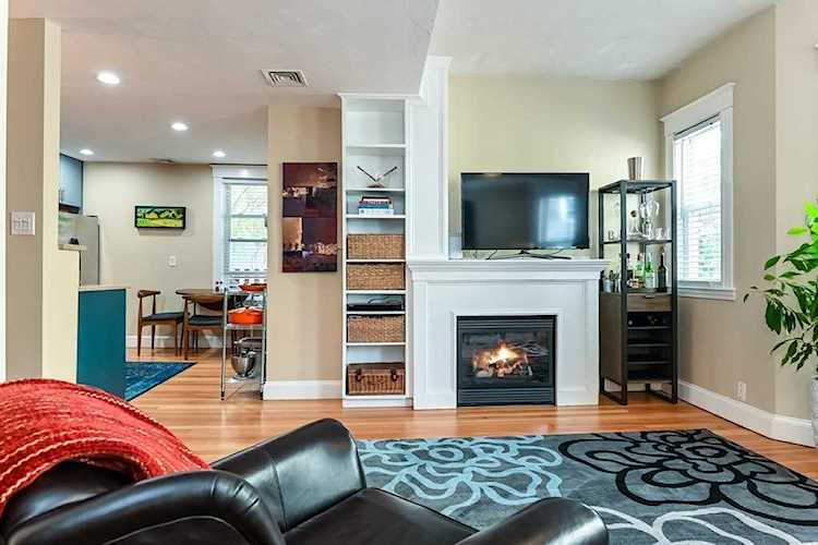 211 West 8th St #2 Boston, MA 02127