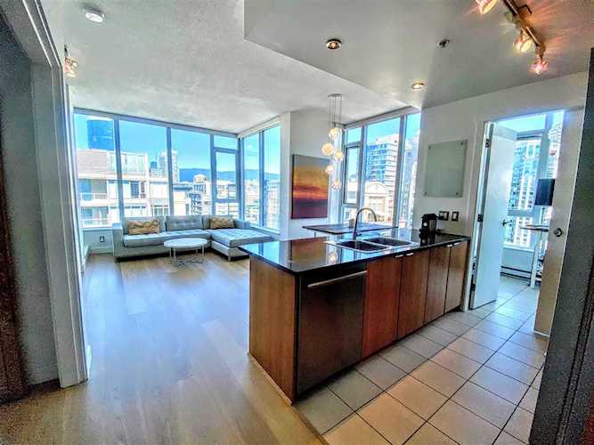 1010 Richards Street #PH2401 Vancouver, BC V6B 1G2
