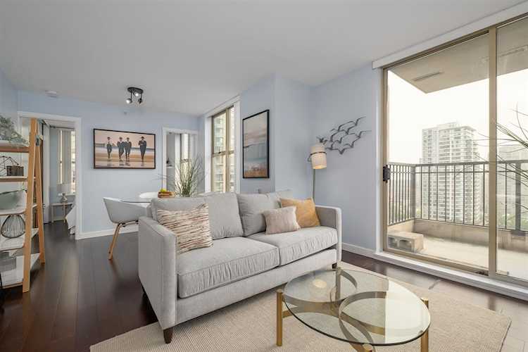 989 Richards Street #1606 Vancouver, BC V6B 6R6