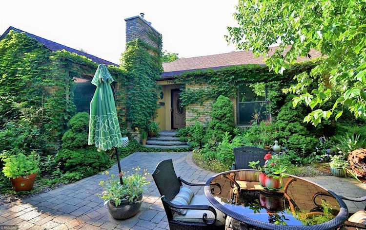 1720 E 50th Street Minneapolis, MN 55417