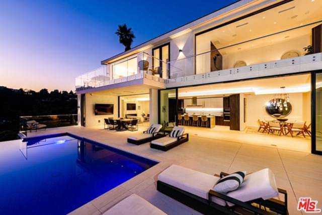 1037 Stradella Road Los Angeles, CA 90077