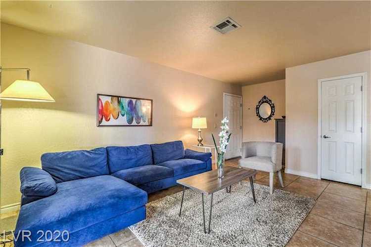 2606 Durango Dr #124 Las Vegas, NV 89117