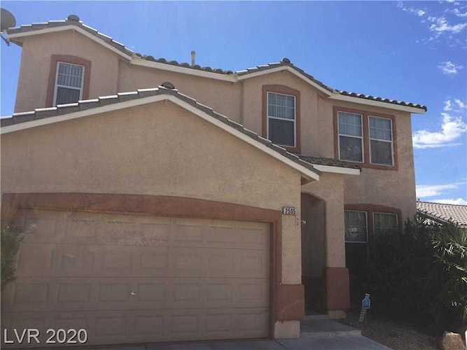2505 Plaid Cactus Ct Las Vegas, NV 89106