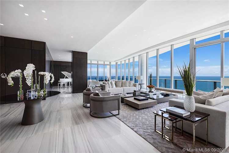 17475 Collins Ave #Sky Villa Sunny Isles Beach, FL 33160