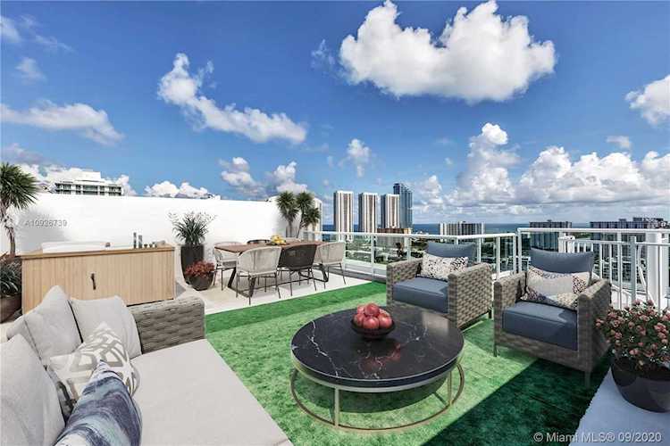 400 Sunny Isles Blvd #PH-02 Sunny Isles Beach, FL 33160
