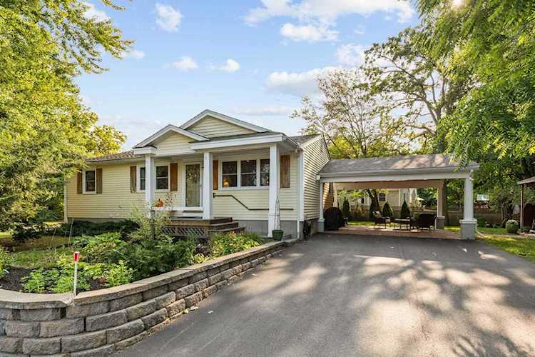 Bean Group | 19 Clover St Exeter 03833 NH | home for sale Photo 1