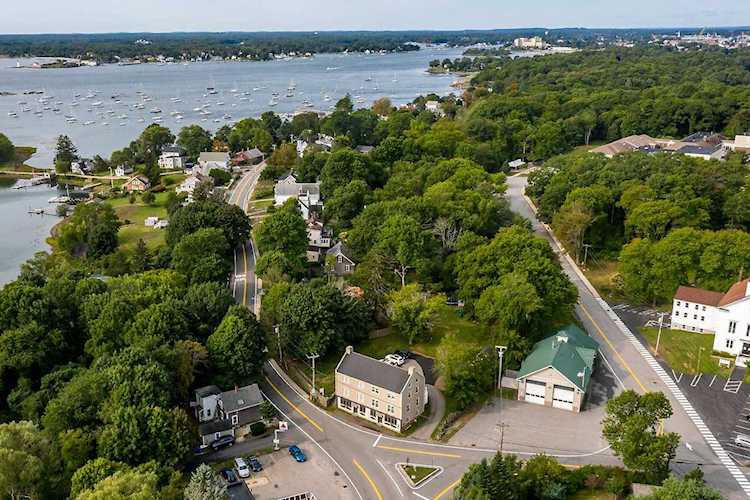 145 Pepperrell Rd Kittery, ME 03905