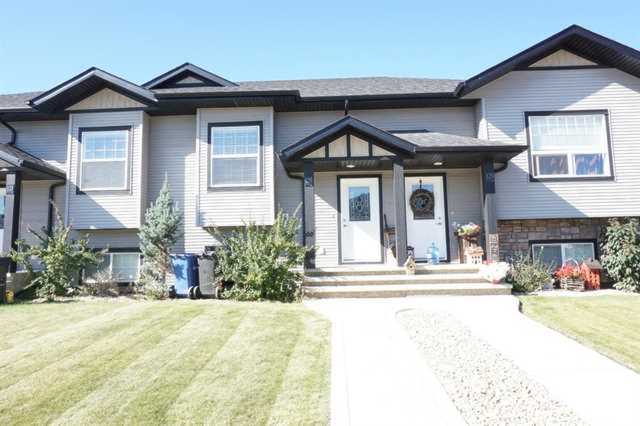 125 Henderson Crescent Penhold, AB T0M 1R0