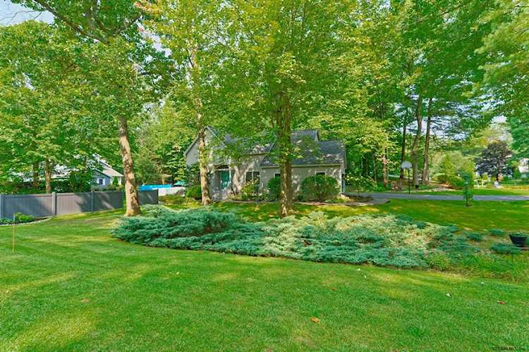 12 Deer Run Gansevoort, NY 12831